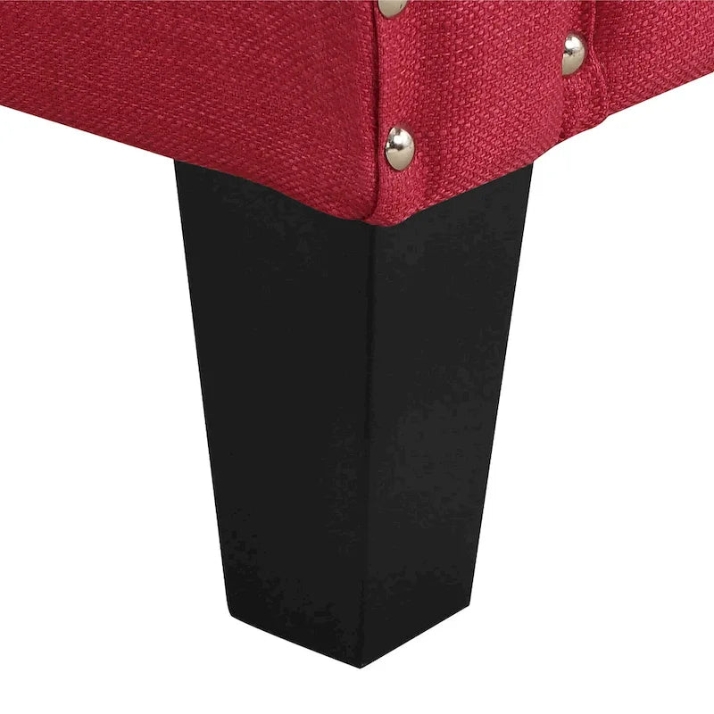 Fauteuil décontracté avec garniture cloutée chromée